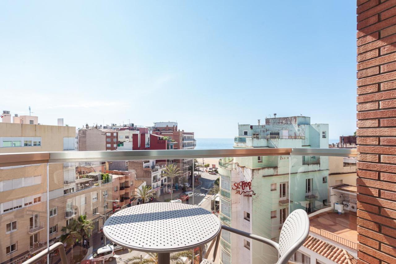 Connected Family Room,1758523541:JPEG