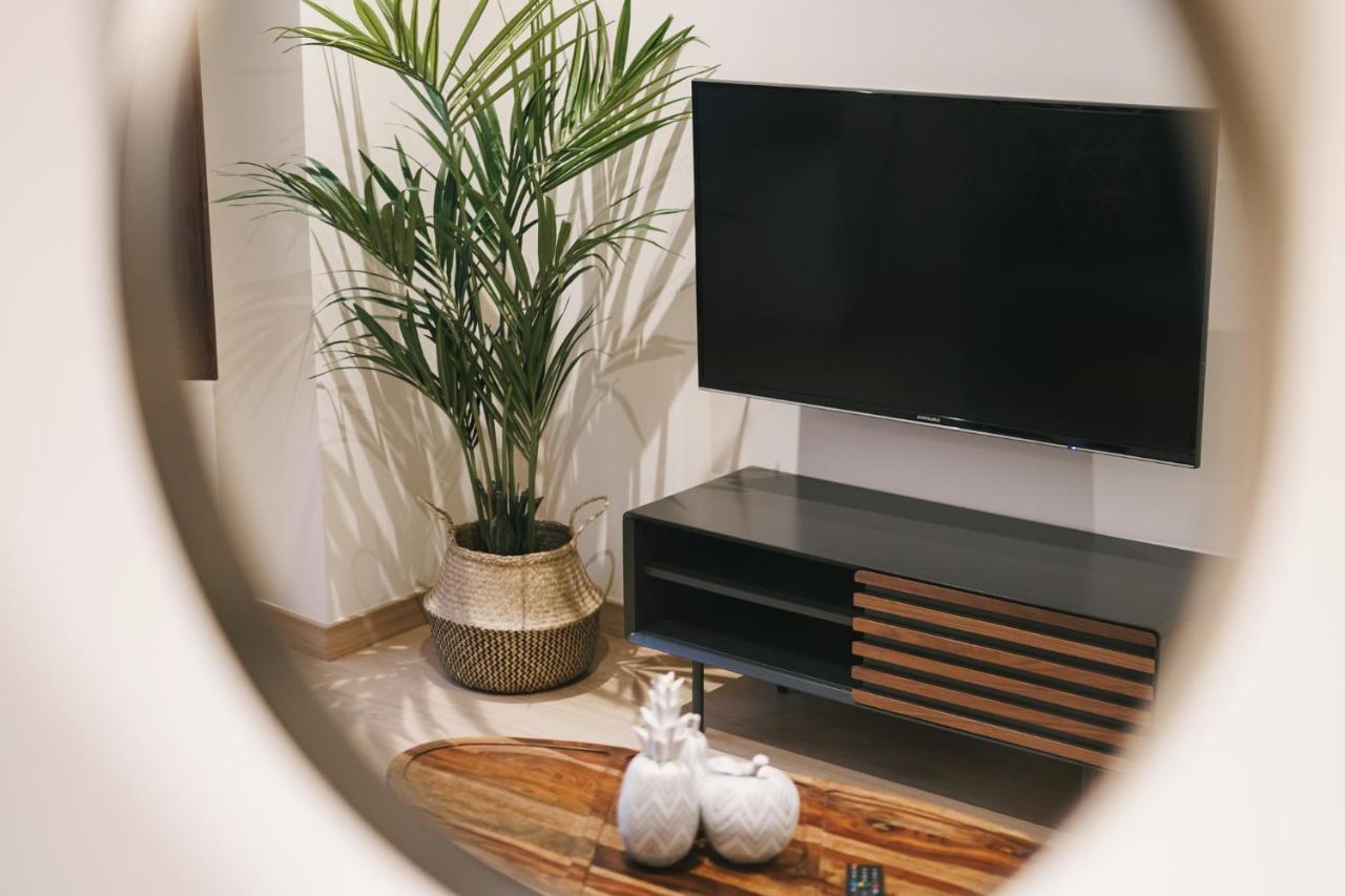 One-Bedroom Apartment,1093033167:JPEG