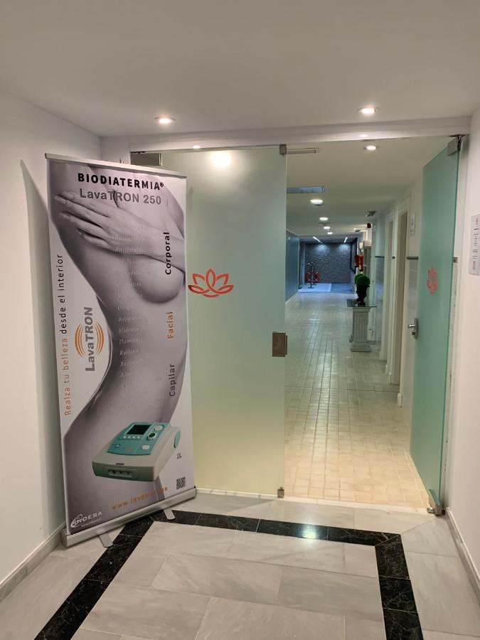One-Bedroom Apartment Spa