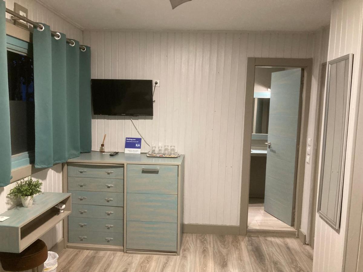 Twin Room Bathroom