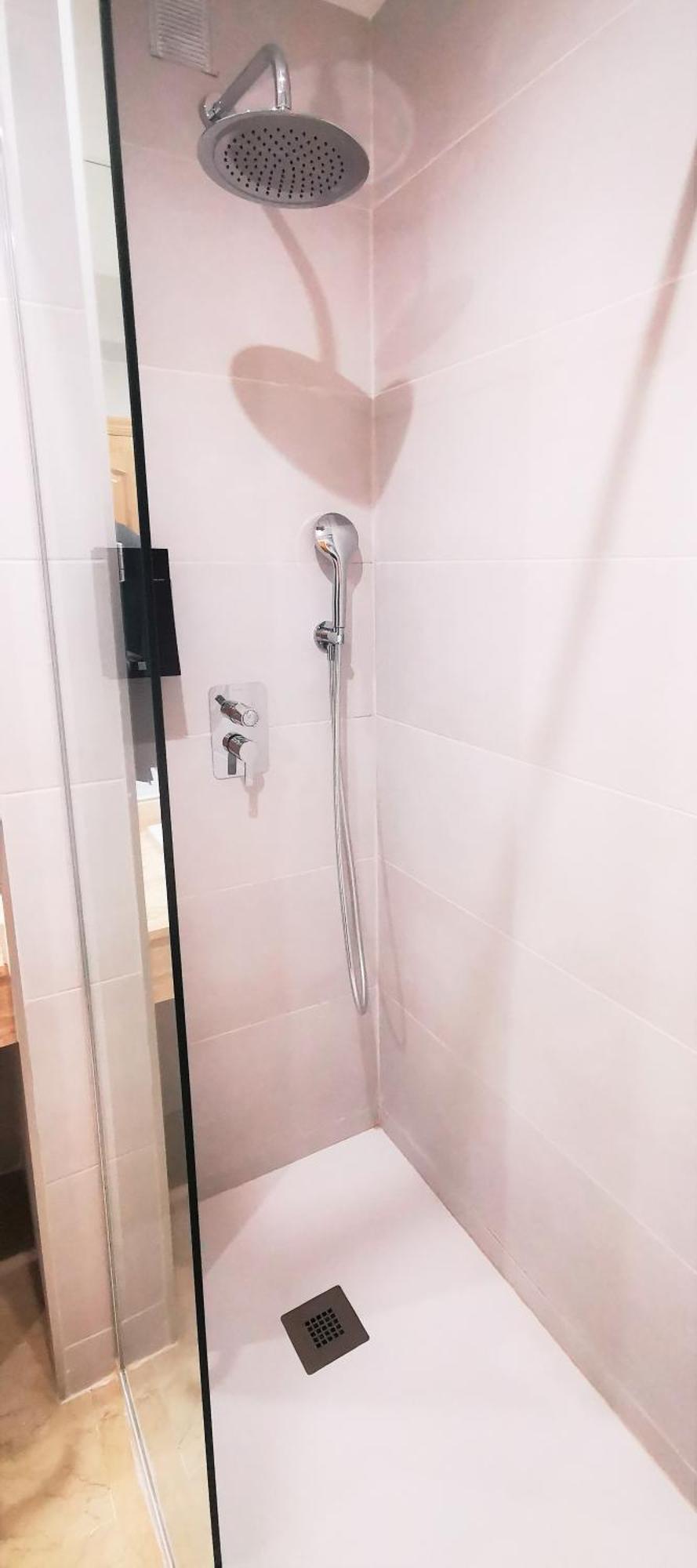 Zweibettzimmer mit Zustellbett