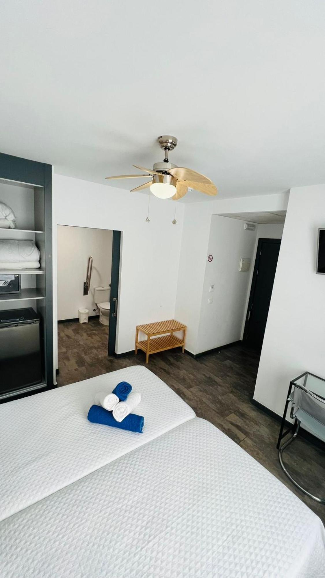 Interior twin room