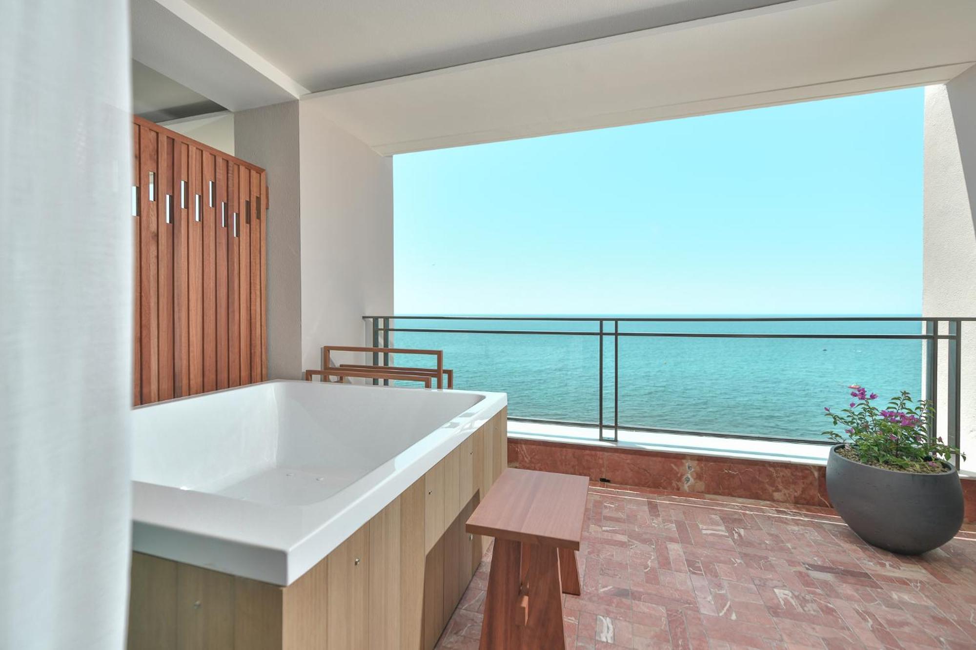 Suite Júnior com Vista Mar (1 Adulto)