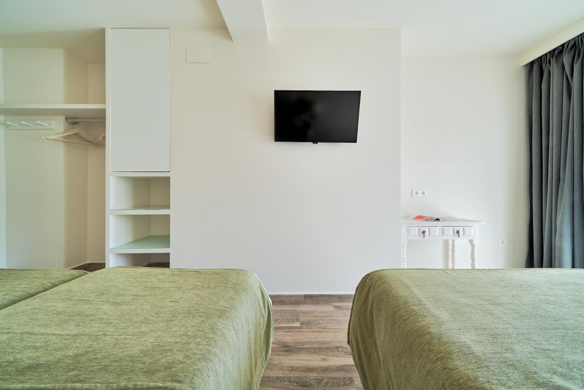Single Room External