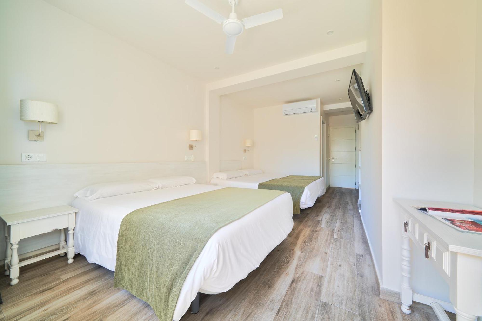 Single Room External
