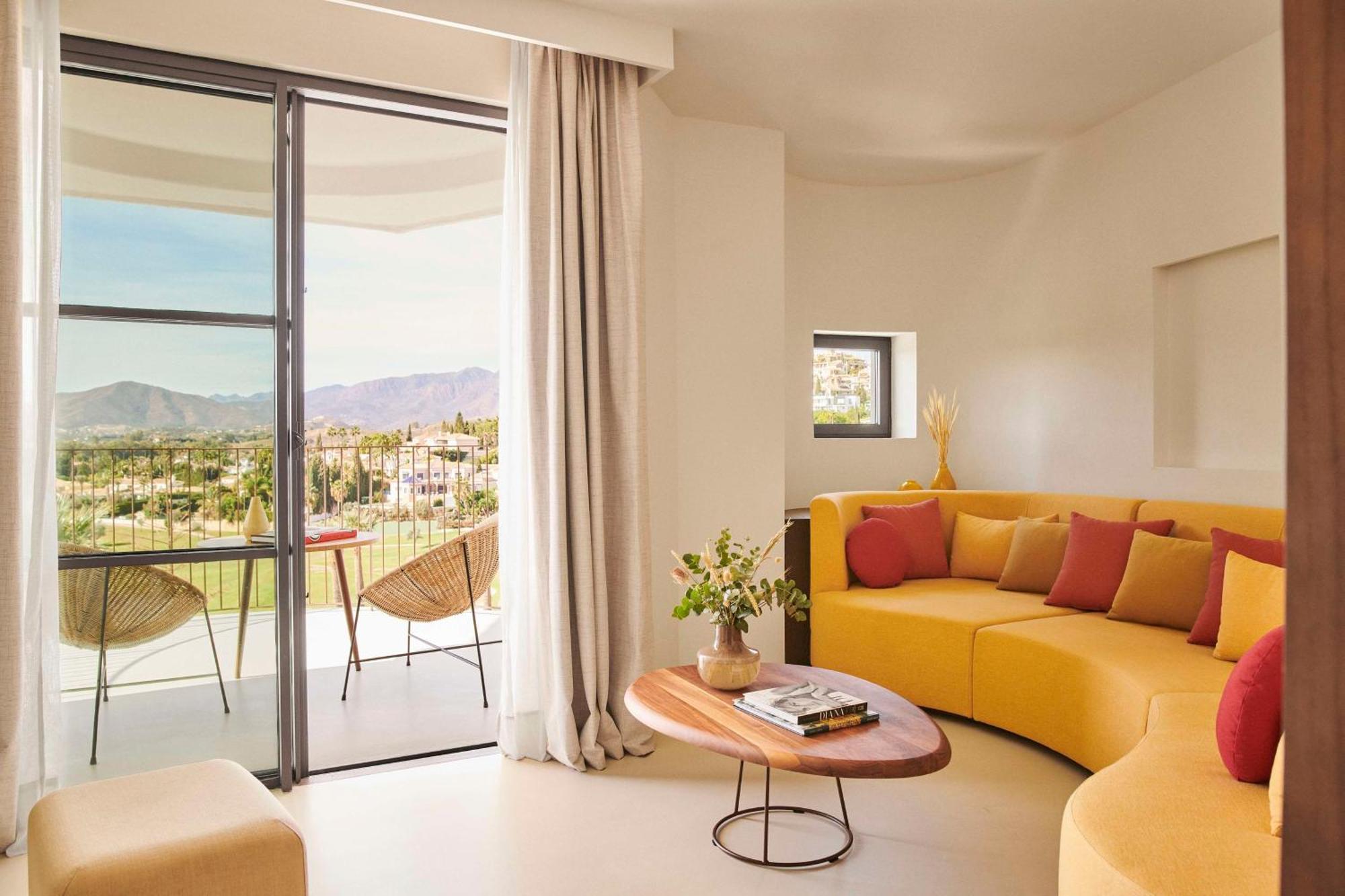 Signature Suite with Golf View