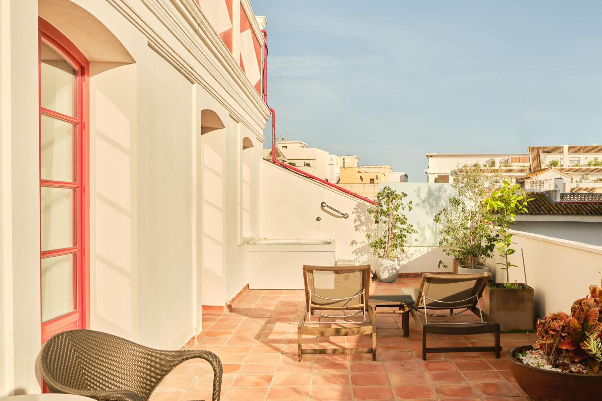 Premium Doppel-/Zweibettzimmer mit Terrasse