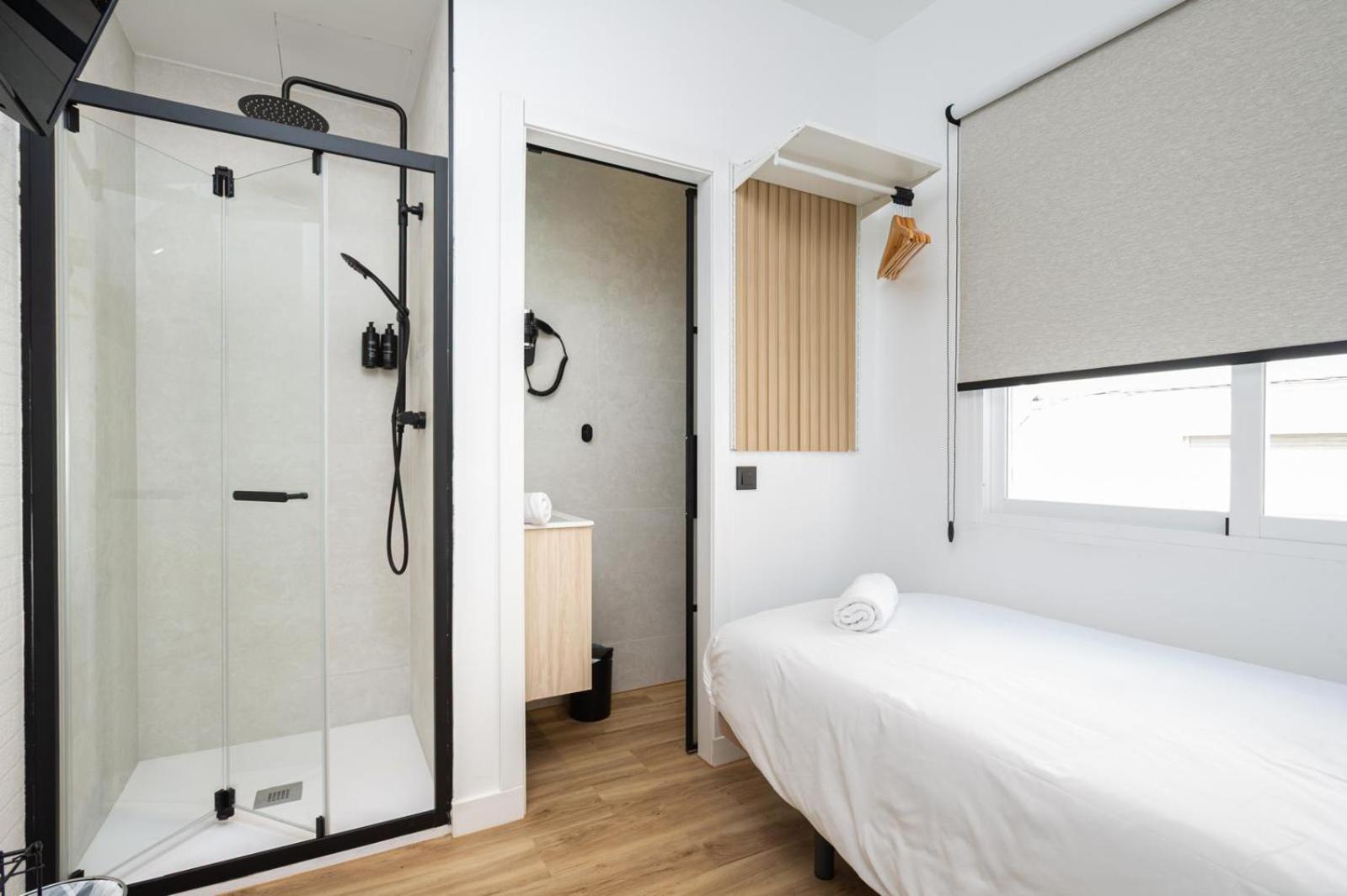 Single Room,1693288662:JPEG