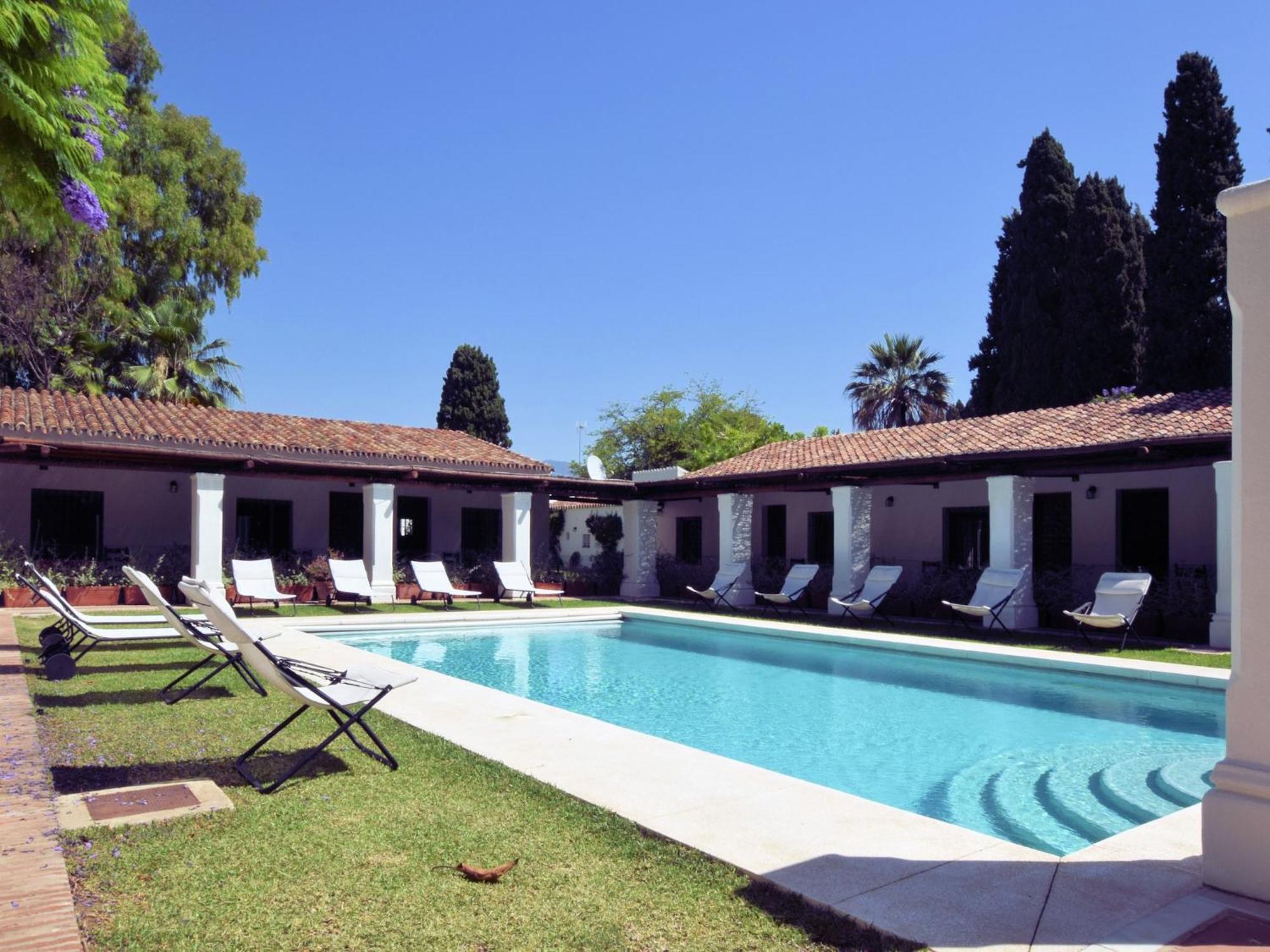 Eight-Bedroom Villa,1699085826:JPEG