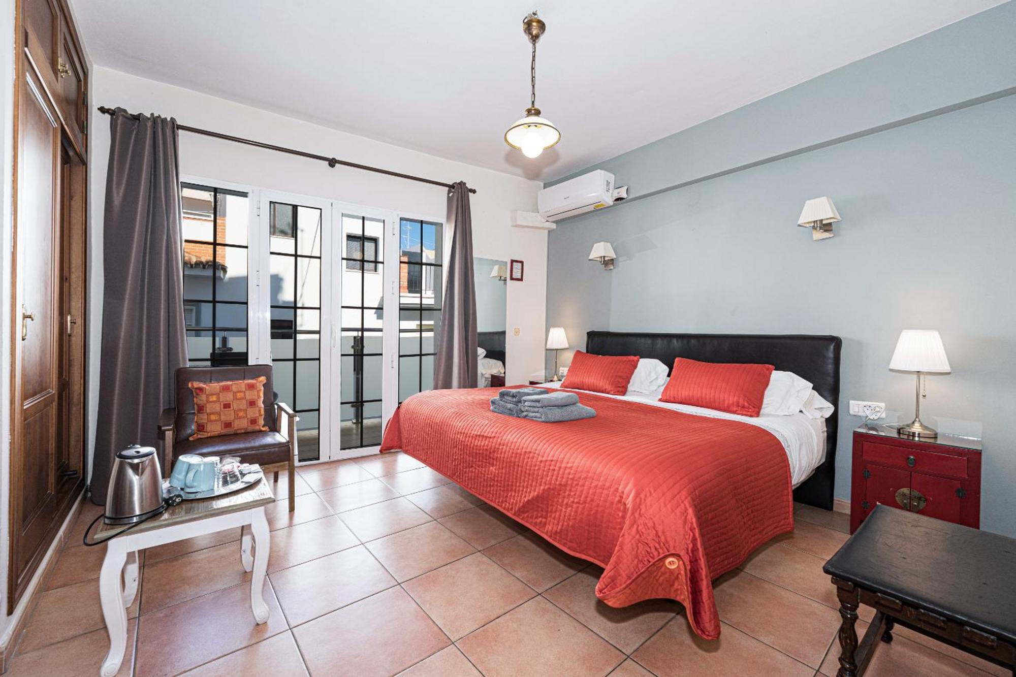 Double or Twin Room with Private Bathroom