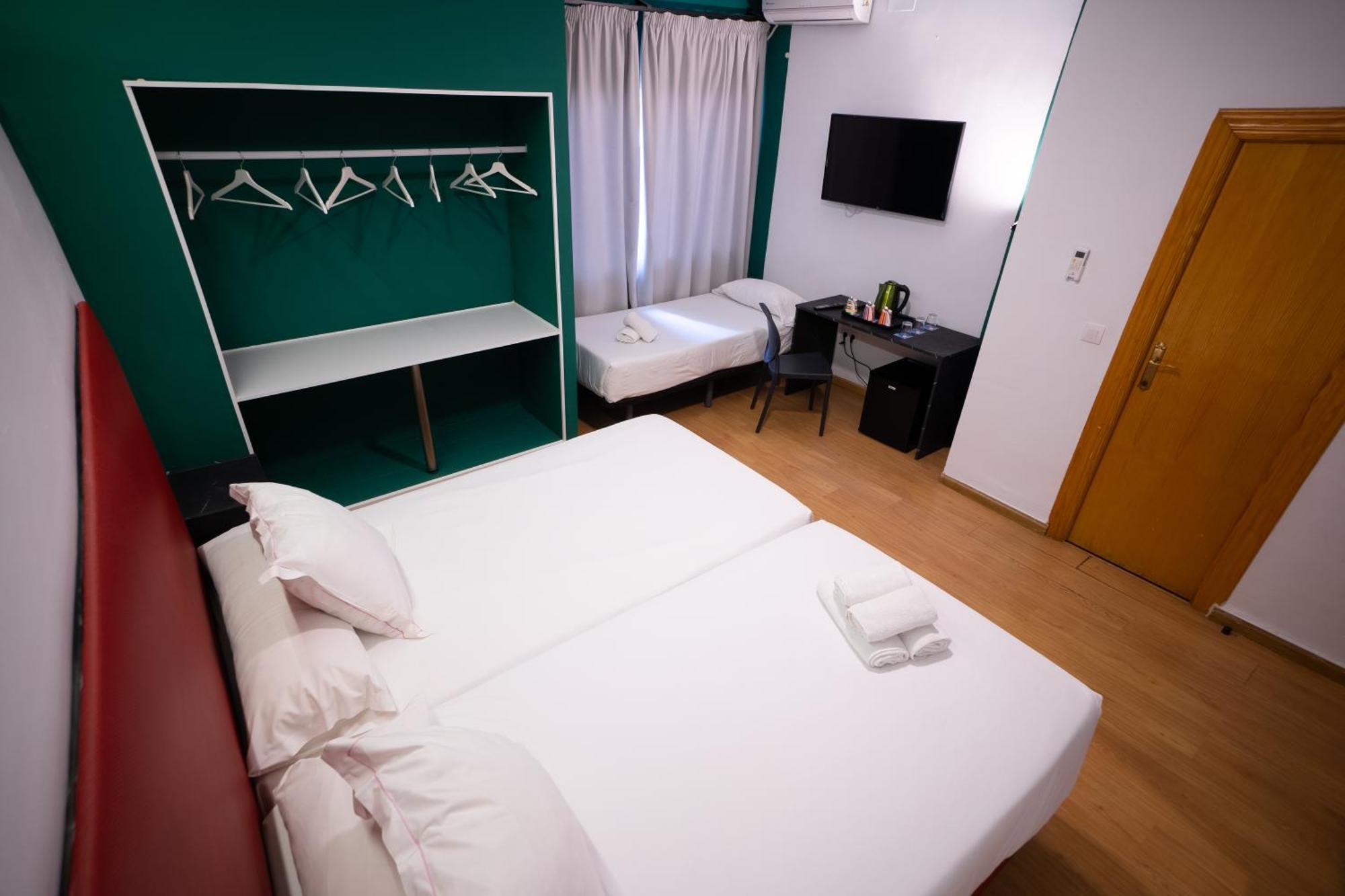 Budget Triple Room