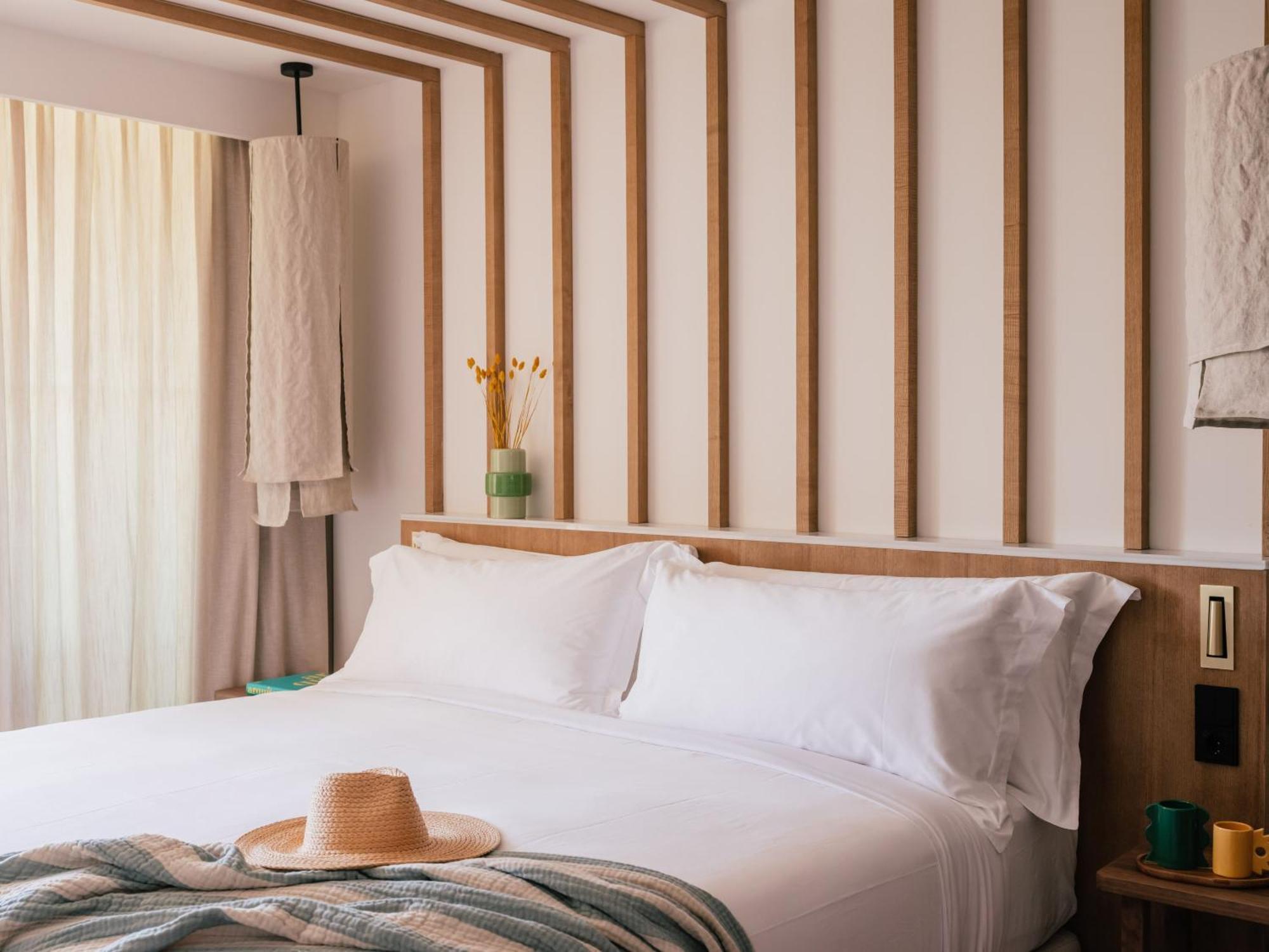 Superior ME + Junior Suite mit teilweisem Meerblick