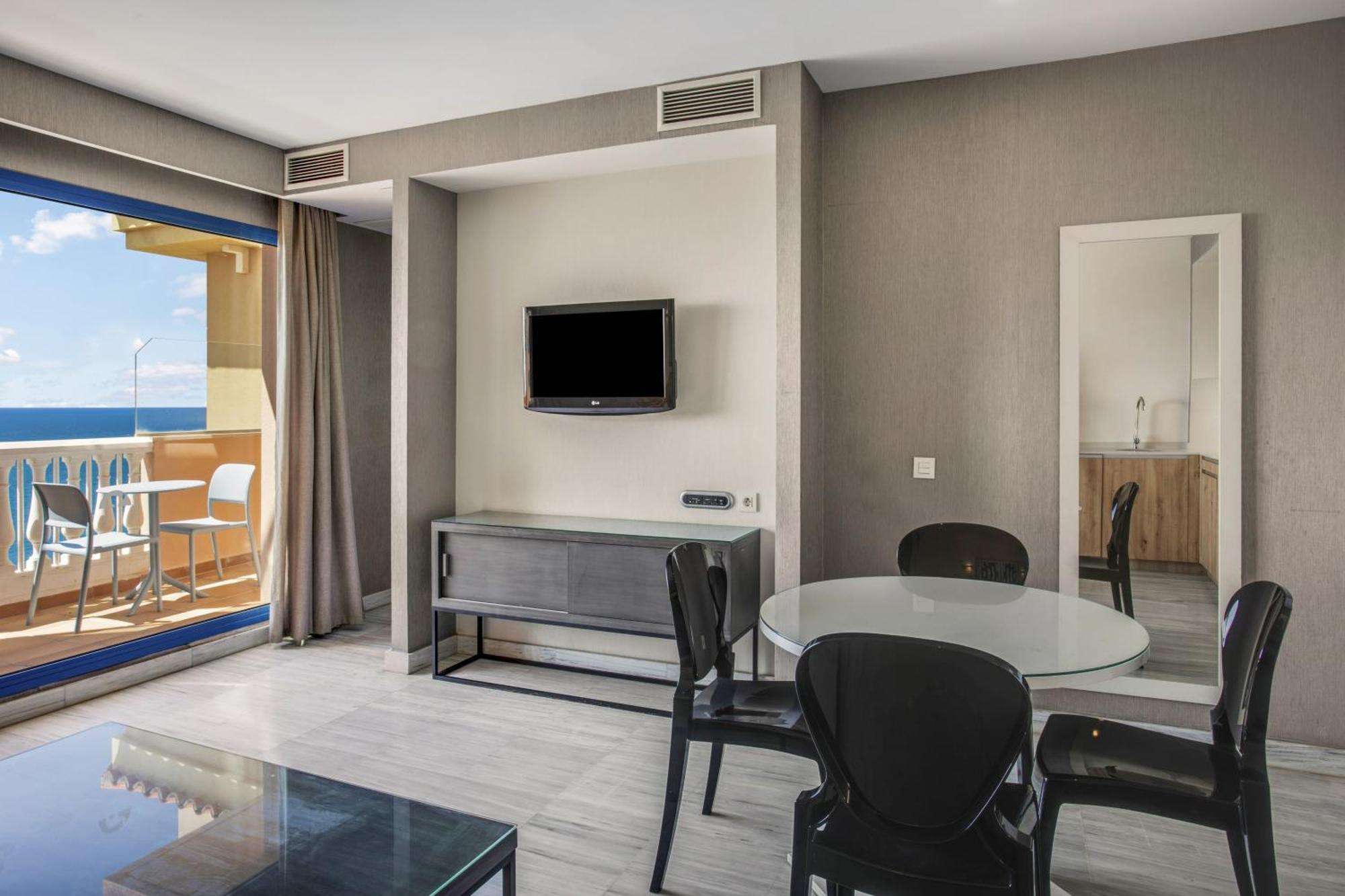 Two Bedroom Apartment Sea View