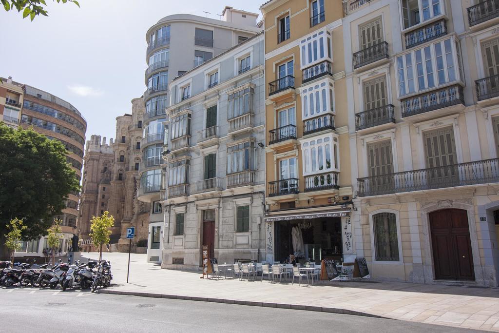 Studio Apartment,437371743:JPEG