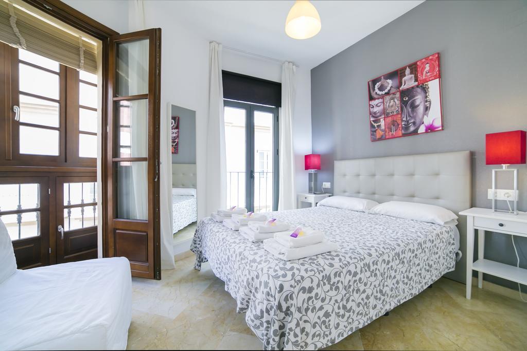 Apartment with Balcony - A2B