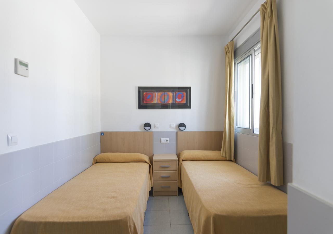 Twin Room Bathroom