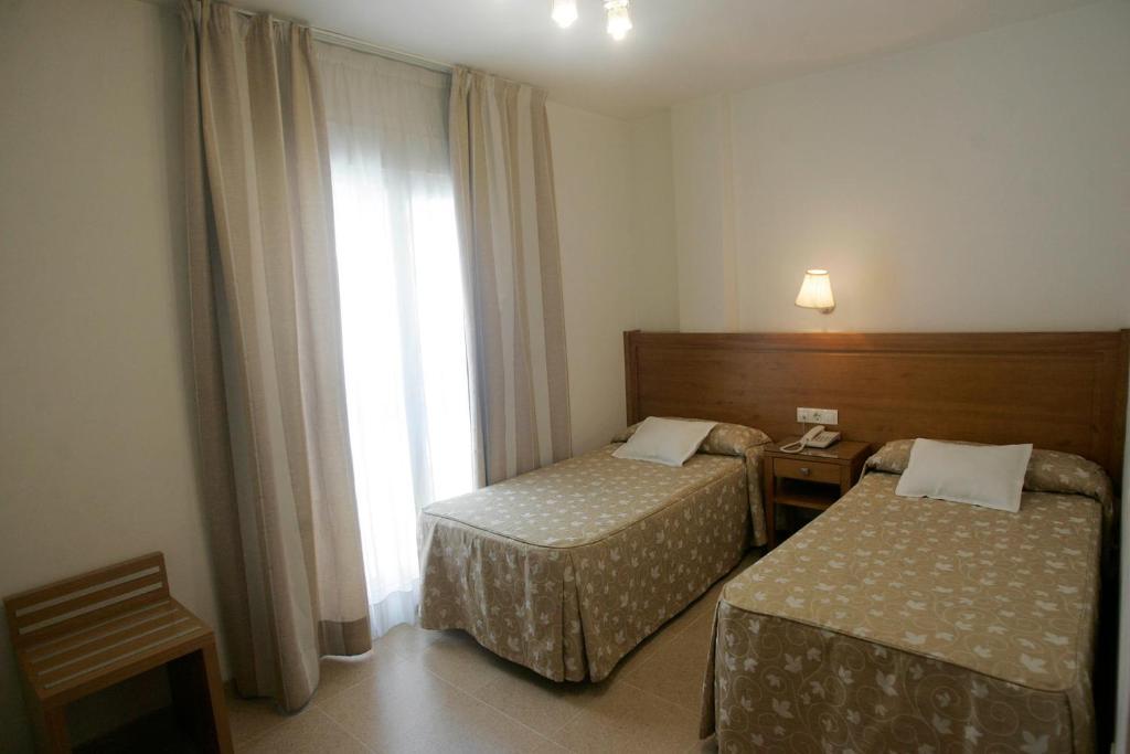 Chambre Double ou Lits Jumeaux avec Terrasse