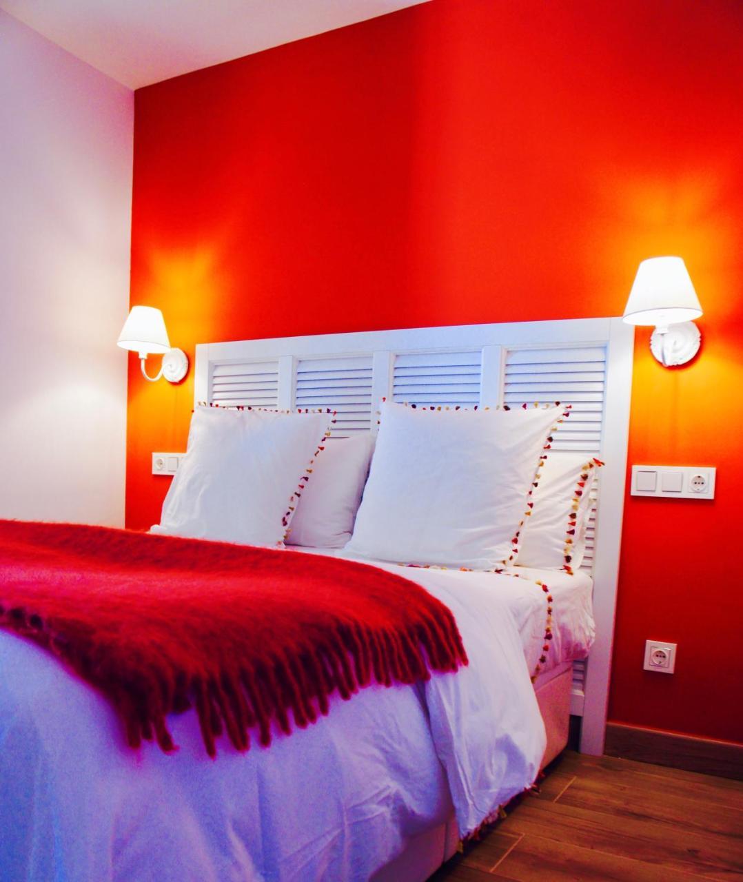 Camera Matrimoniale Red