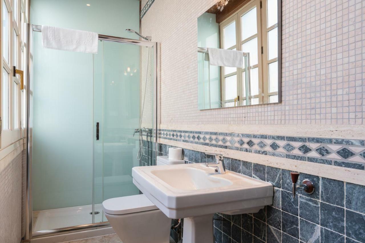 Doppelzimmer mit Balkon