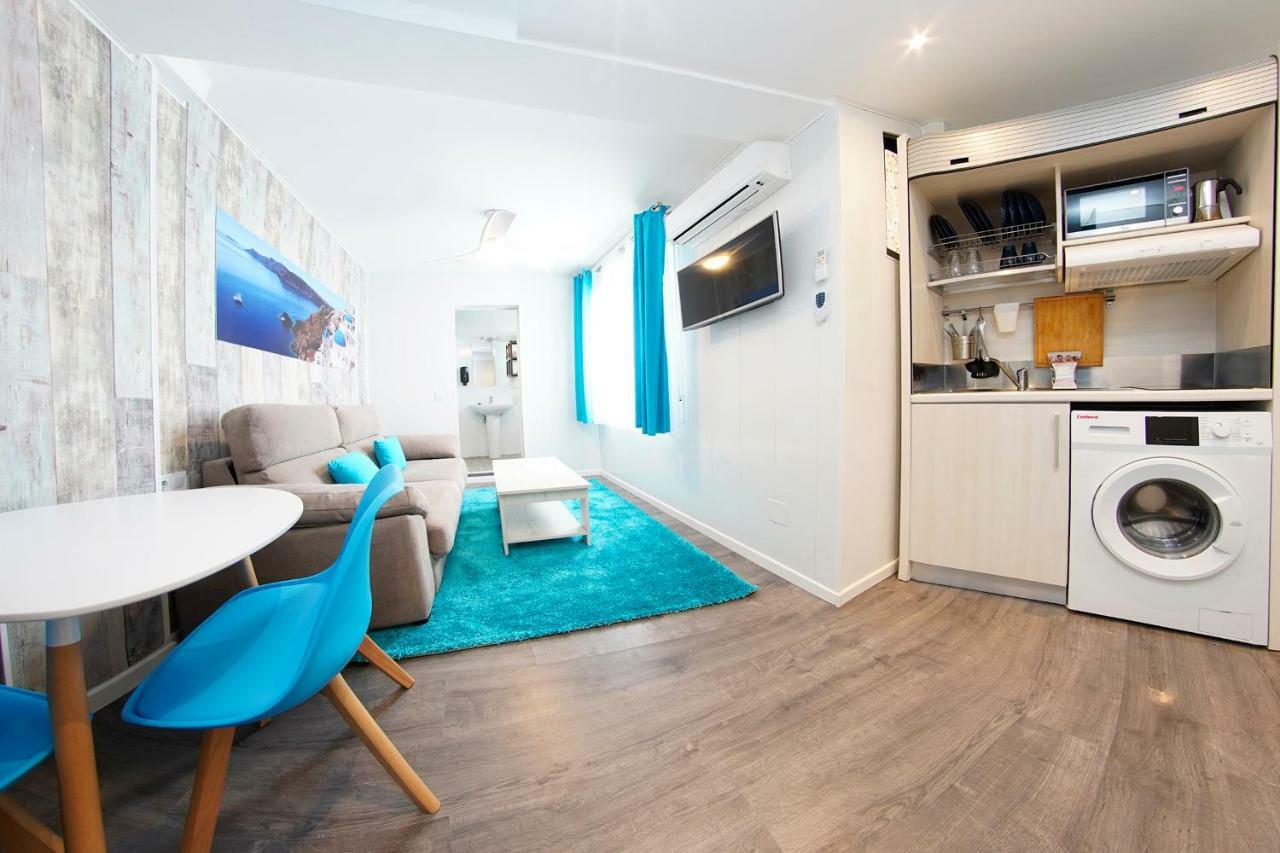 One-Bedroom Apartment Balconies