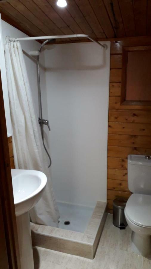 Camera Doppia con Letti Singoli con Bagno