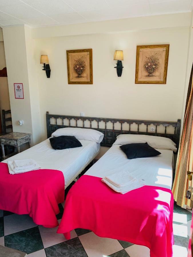 Quadruple Room with Bathroom,828673715:JPEG