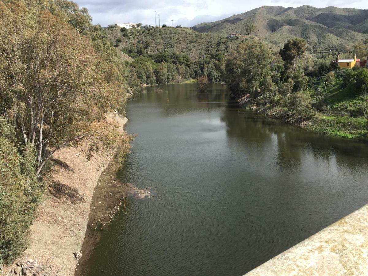 Three-Bedroom Townhouse,862520492:JPEG