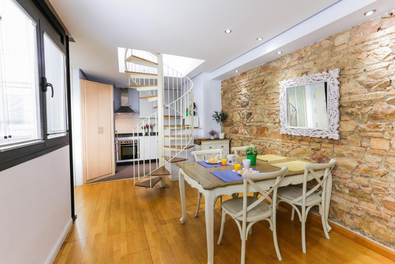 One-Bedroom Apartment with Terrace- Calle Sanchez Pastor