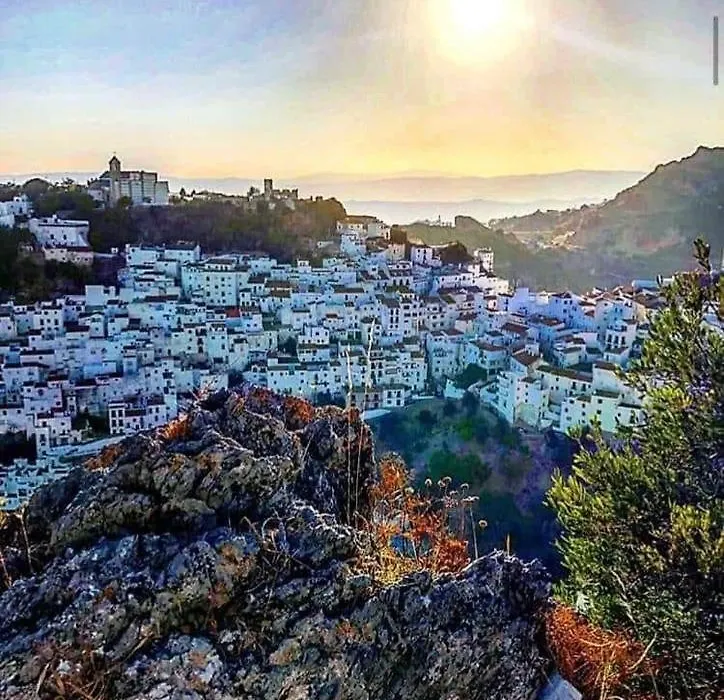 Casa de Vacaciones con Vistas en Casares-1