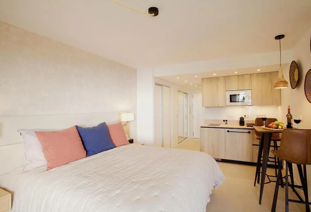 Top Studio On Marbella Boulevard-1