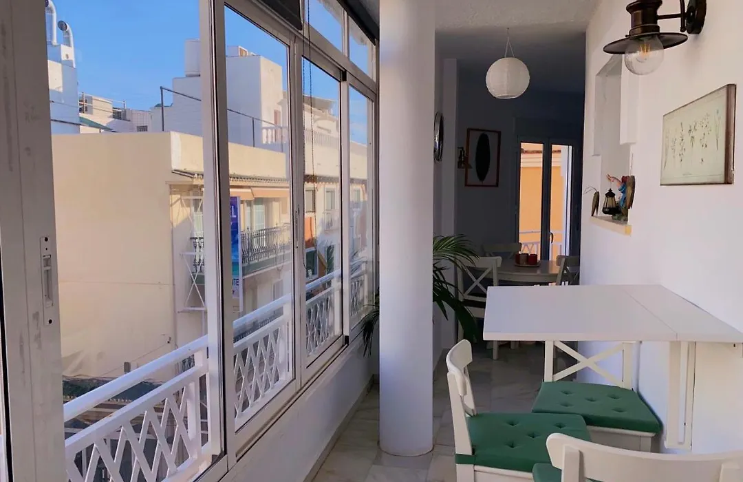 Apartamento Carihuela Las Piramides-1