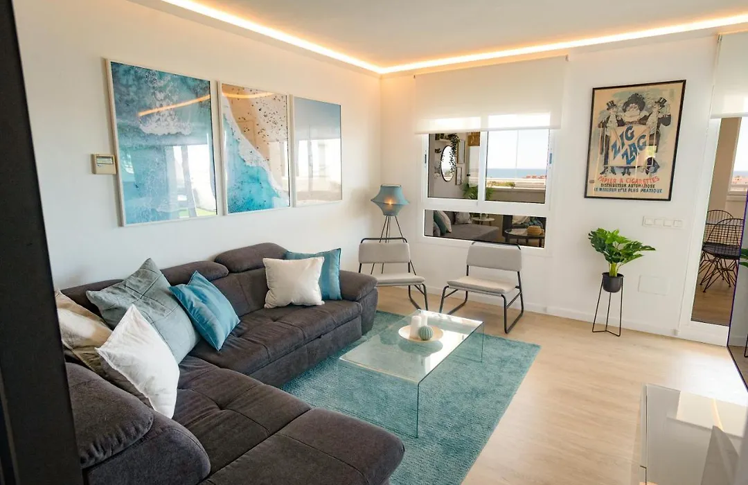 Beautiful Apartment With 2 Terraces, Pool & Beach-1