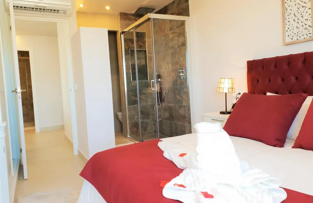 Fantastic Apartment B In Front Of The Sea & Marina-1