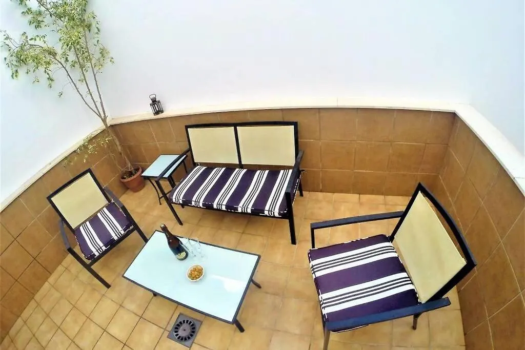 “Smile Nerja” Chic Apartment With Wifi, 4 Guests-1