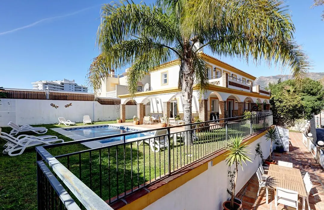 088 Bright And Spacious Andalusian Style Villa With Private Pool-1
