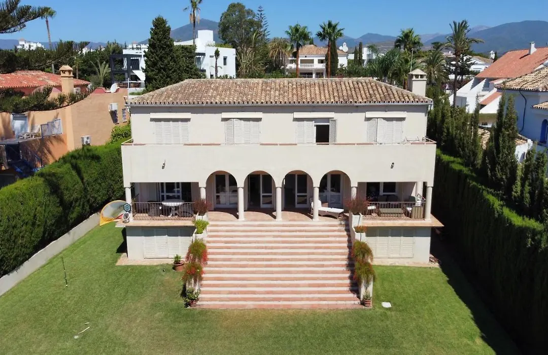 Villa Los Lirios Puerto Banus - Eaw Homes-1