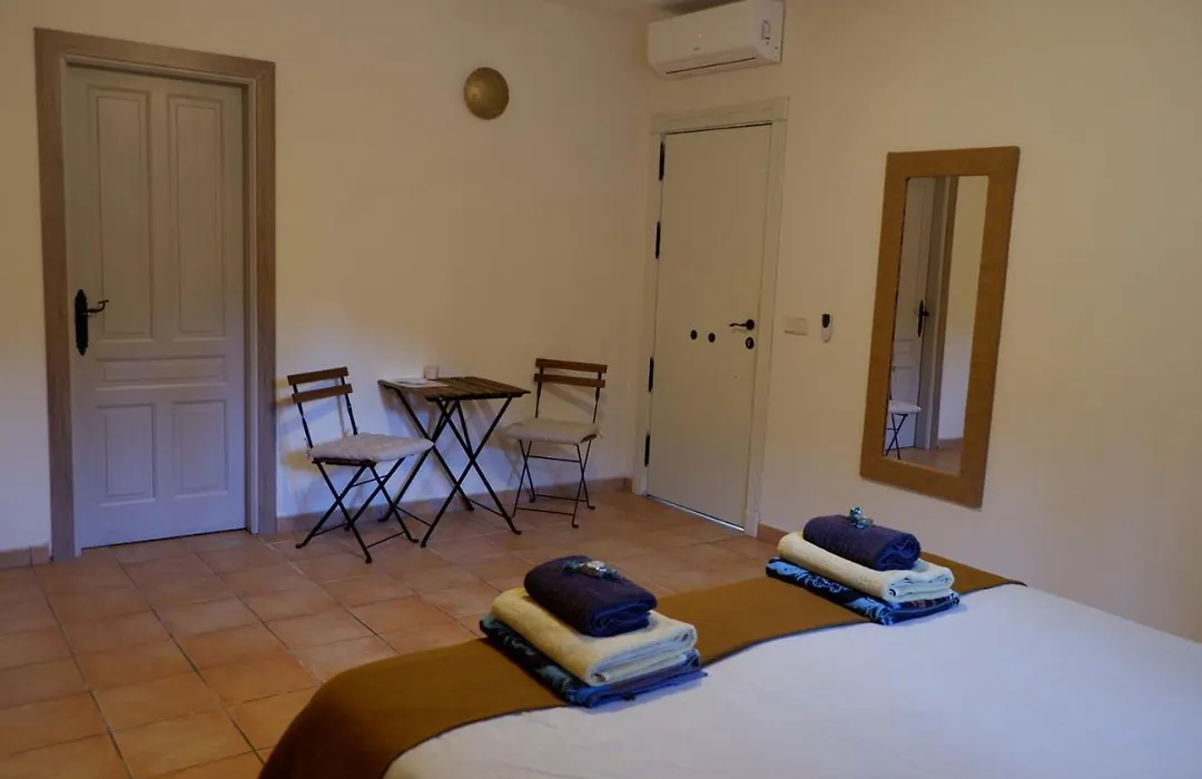 Vegan Guesthouse Finca Pereila-1