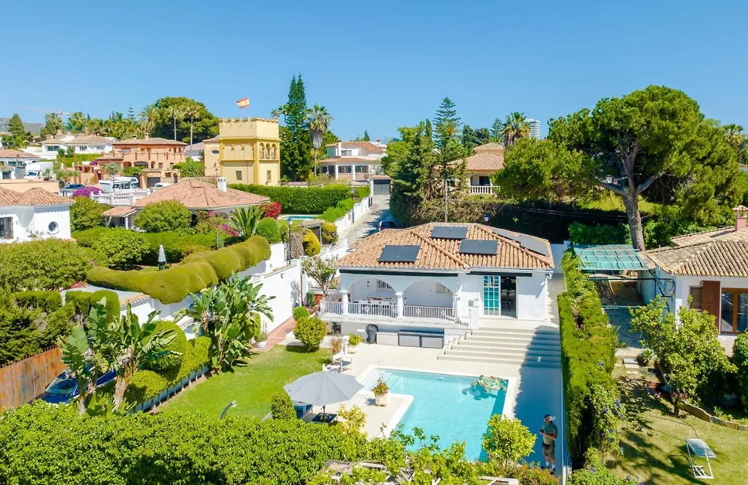 Modern Villa With Heated Pool & Bbq Next To The Beach-1