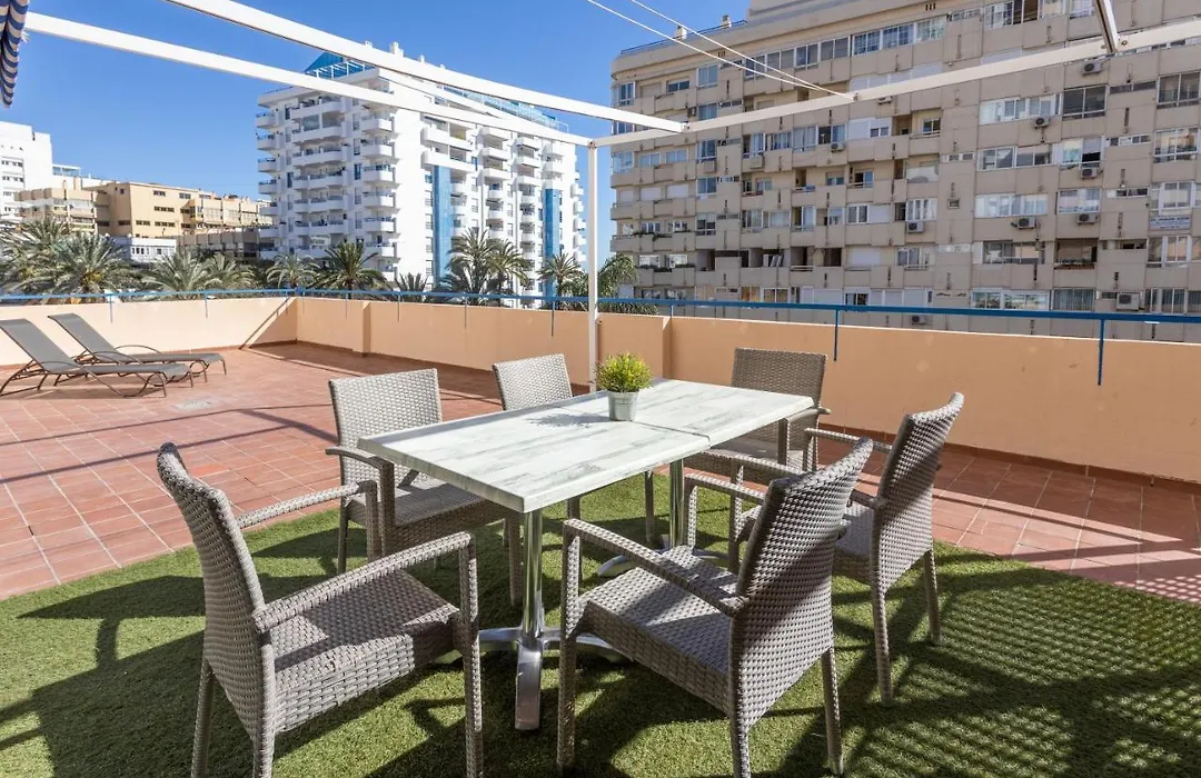 2F Mtr - Marbella Temporary Rent 3Bedrooms Old Town-1