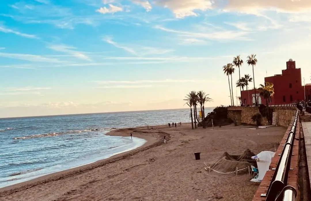 Benalmadena ,apartamento-Estudio primera Línea de Playa-1