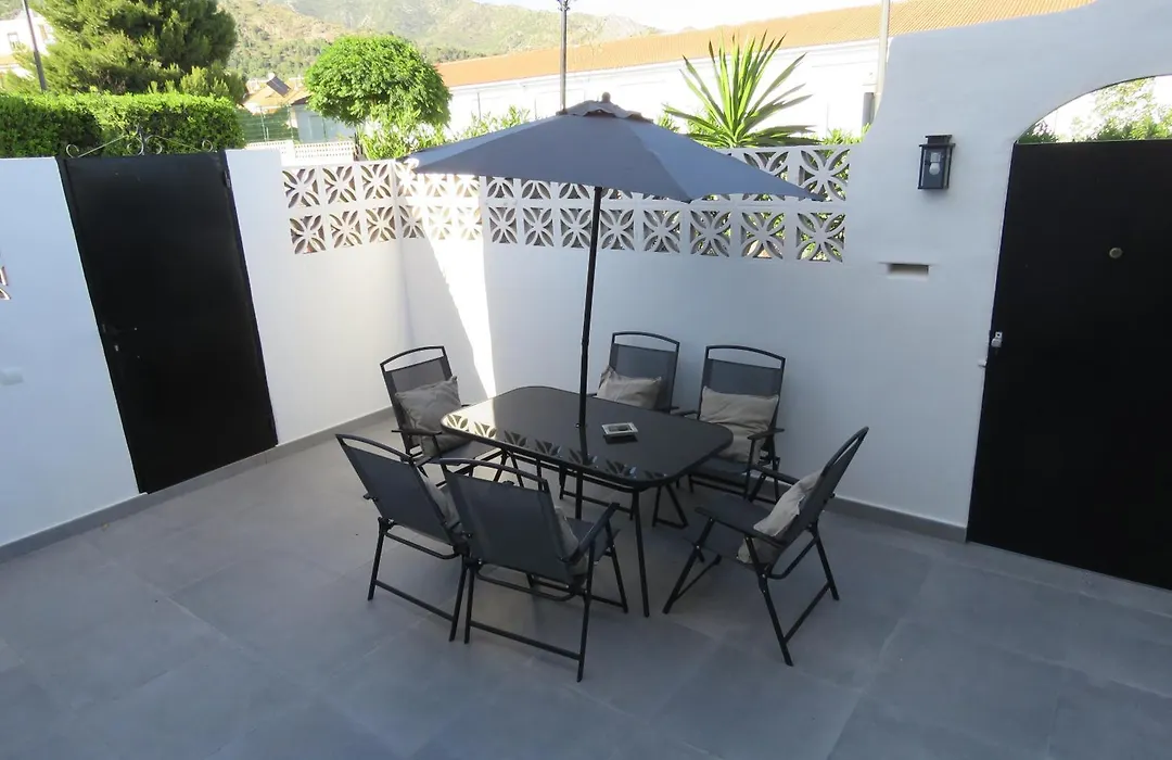 Apartamento Bien Situado En Marbella-1