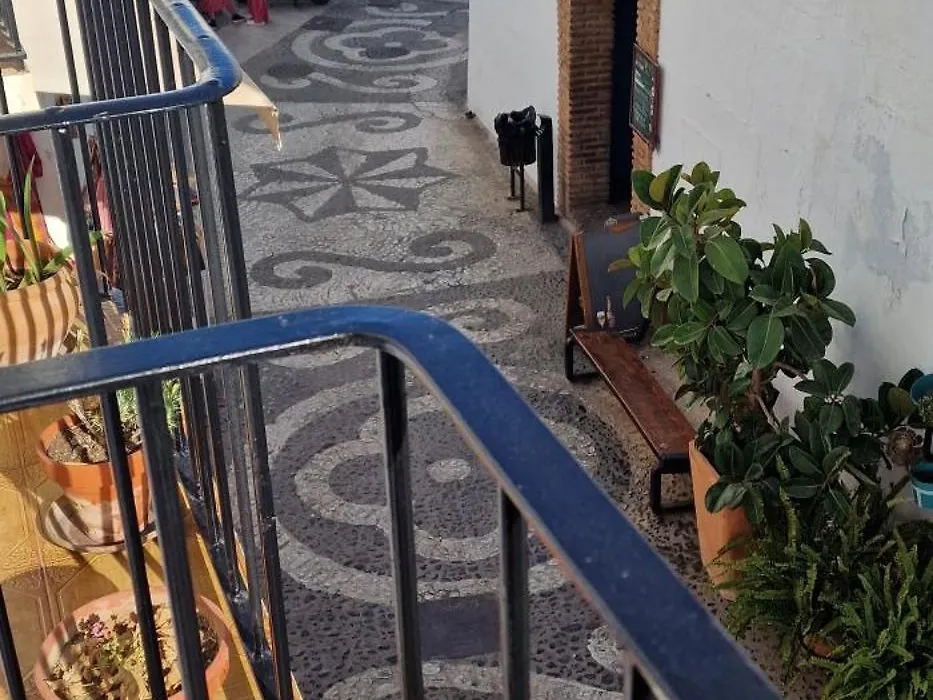 La Casa De Abuela Habitaciones Con Bano Compartido En El Casco Historico De Frigiliana "Solo Adultos"-1