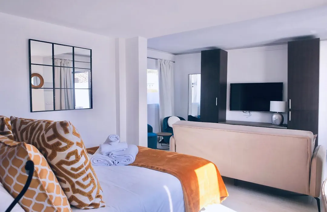 Golden Myra Apart-Hotel-1