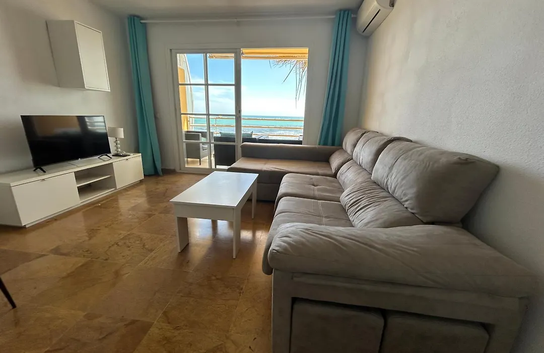 Apartamento Frente Al Mar,Primera Linea-1