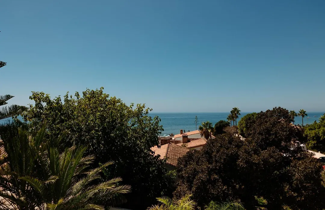 Marbella, Costabella - Beachfront Villa With Heated Pool-1