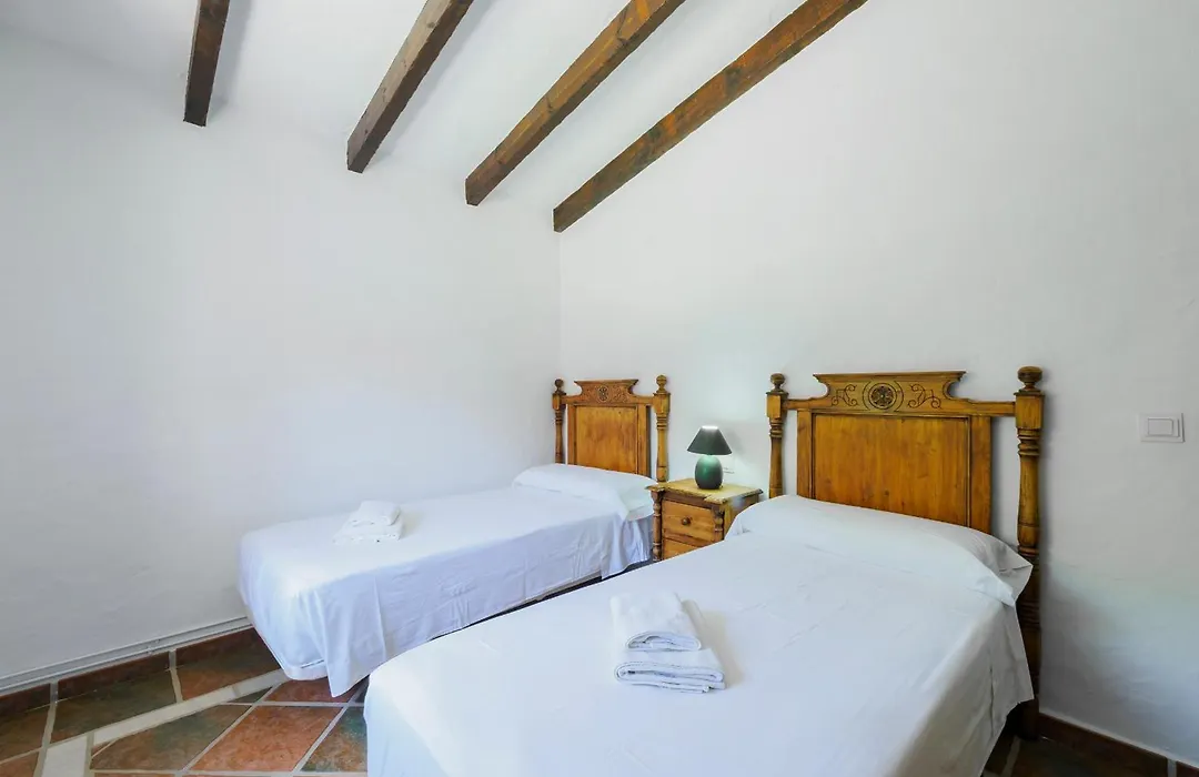 Tu Villa Rural Almendro 3 Dormitorios Piscina privada-1