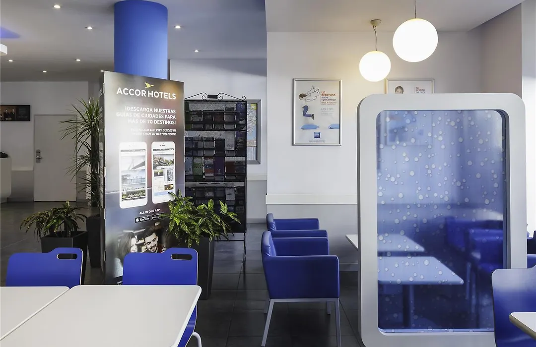 Ibis Budget Malaga Centro-1
