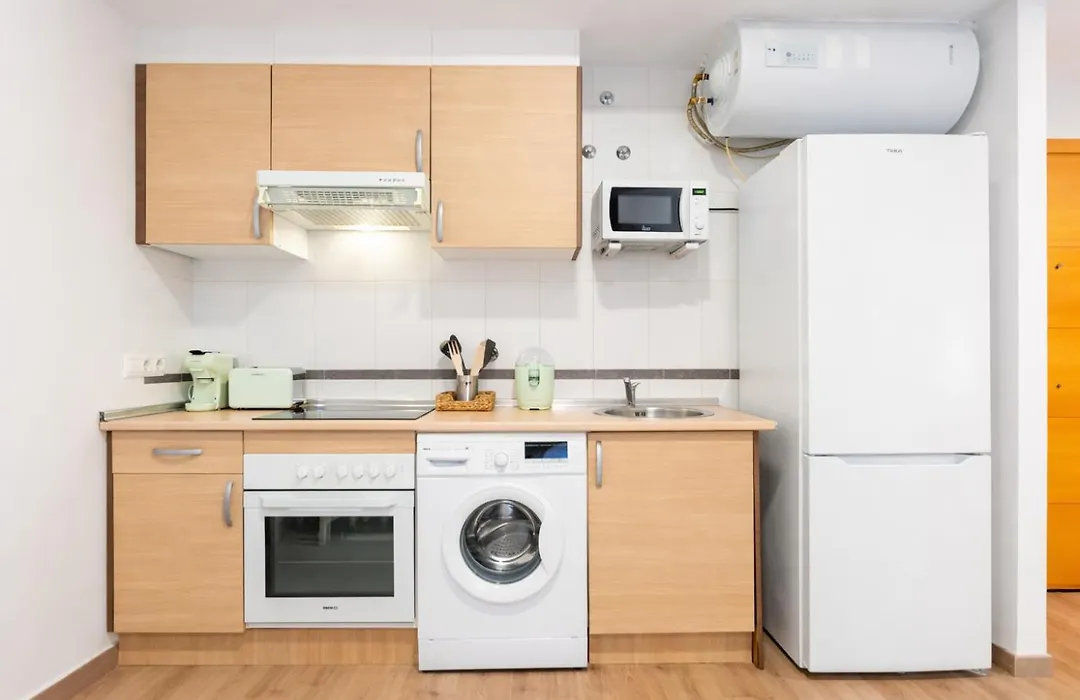 Wintowinrentals Superb New-Look Apartment-1