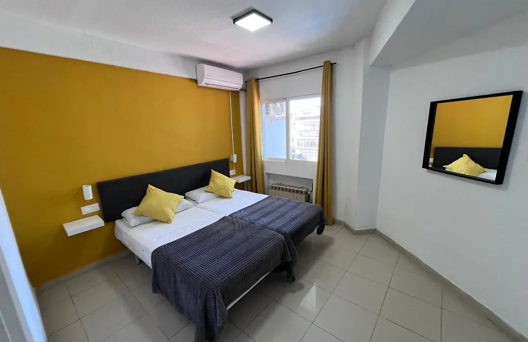 Apartamentos El Velero-1