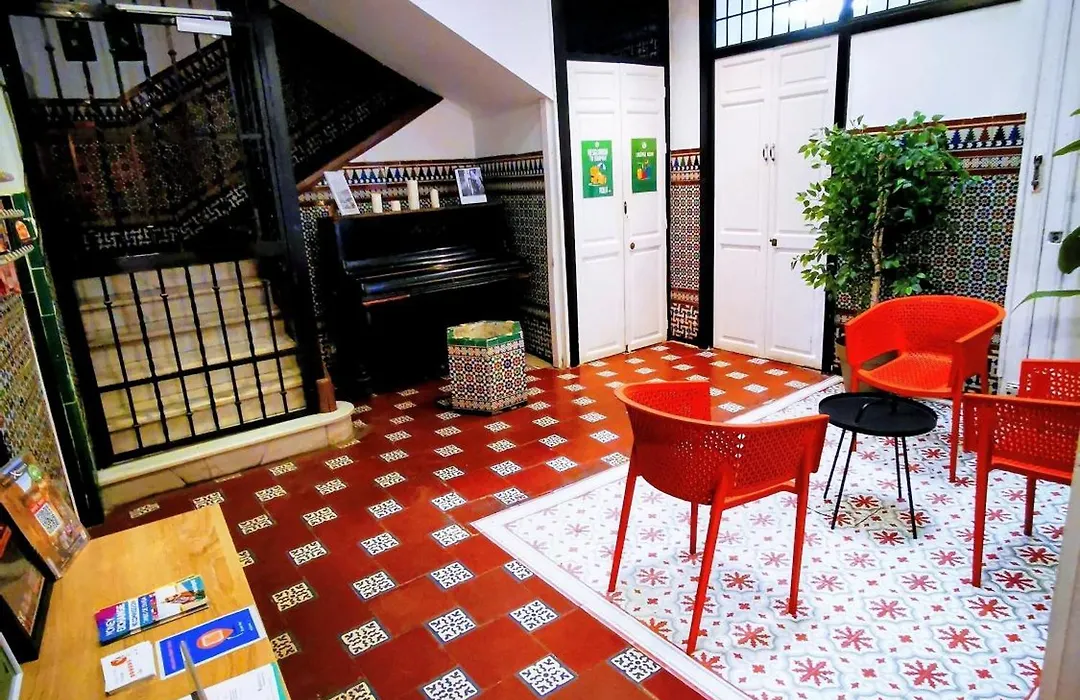 Feel Hostels City Center-1